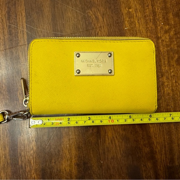 Michael Kors Sunburst Yellow Wallet with strap wristlet - Picture 8 of 9